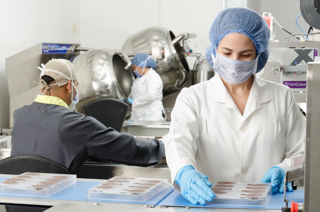 Opérations de transformation et de contrôle dans une unité agroalimentaire